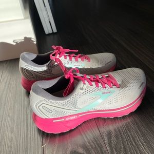 Brooks Ghost Running Sneakers Size 9
